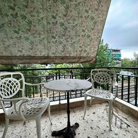 אתונה Cozy Apartment At Gazi Square מראה חיצוני תמונה