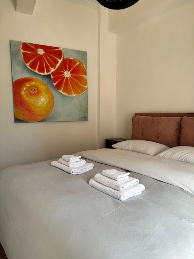 אתונה Cozy Apartment At Gazi Square מראה חיצוני תמונה