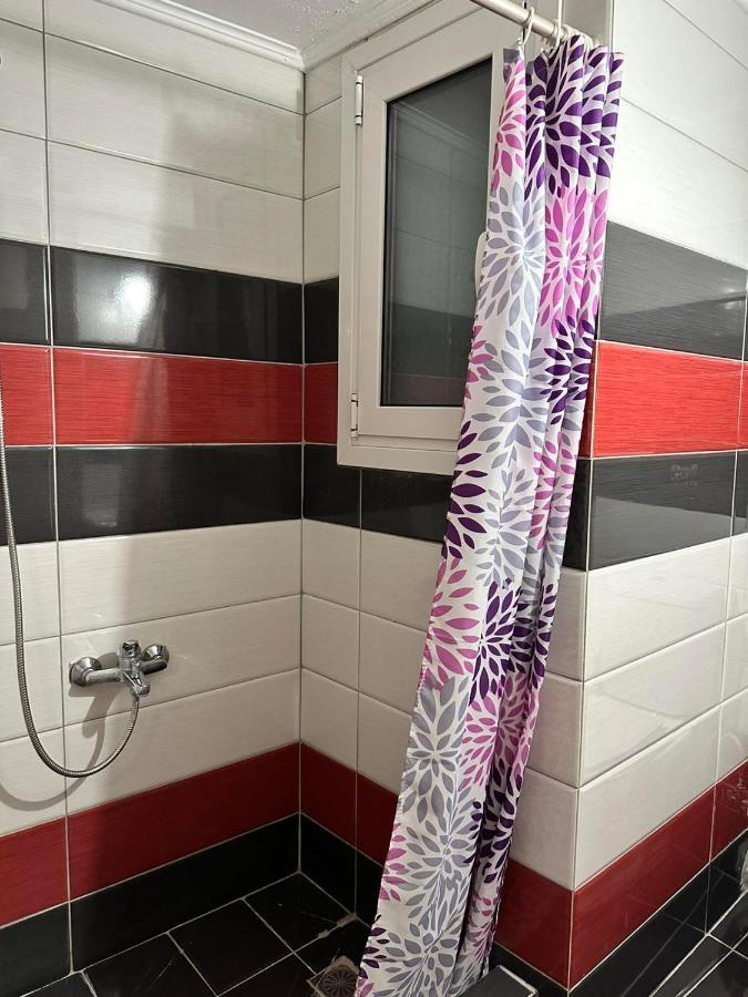 אתונה Cozy Apartment At Gazi Square מראה חיצוני תמונה